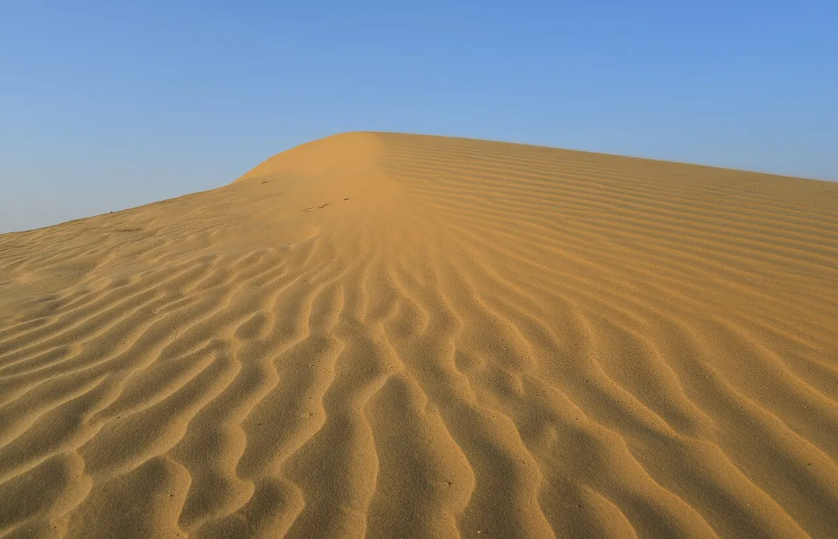 Série Minéral : ondulations du sable